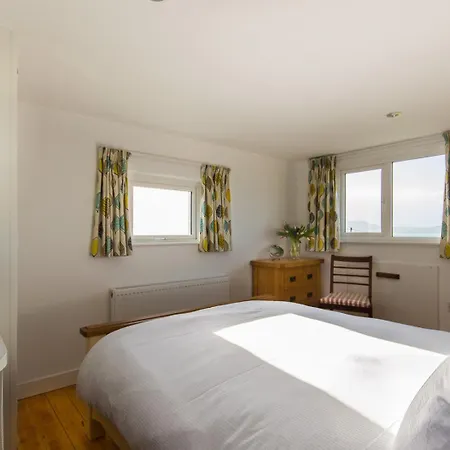 Cosy Two Bedroom In With Sea Views * ووترفيل