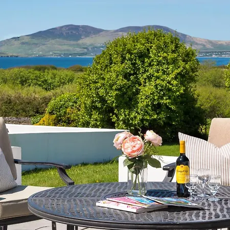 Cosy Two Bedroom In With Sea Views Waterville
